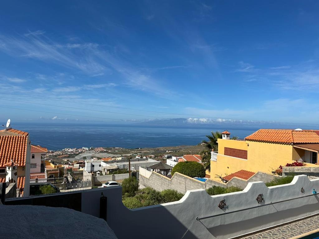 אדחה Tenerife Sur Habitacion De Lujo מראה חיצוני תמונה